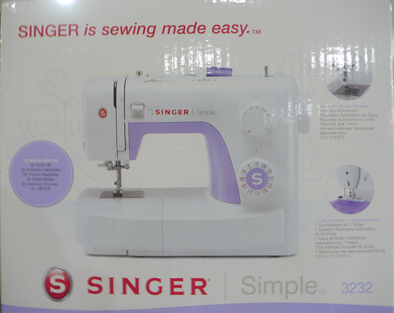 Singer sewing machine 3232